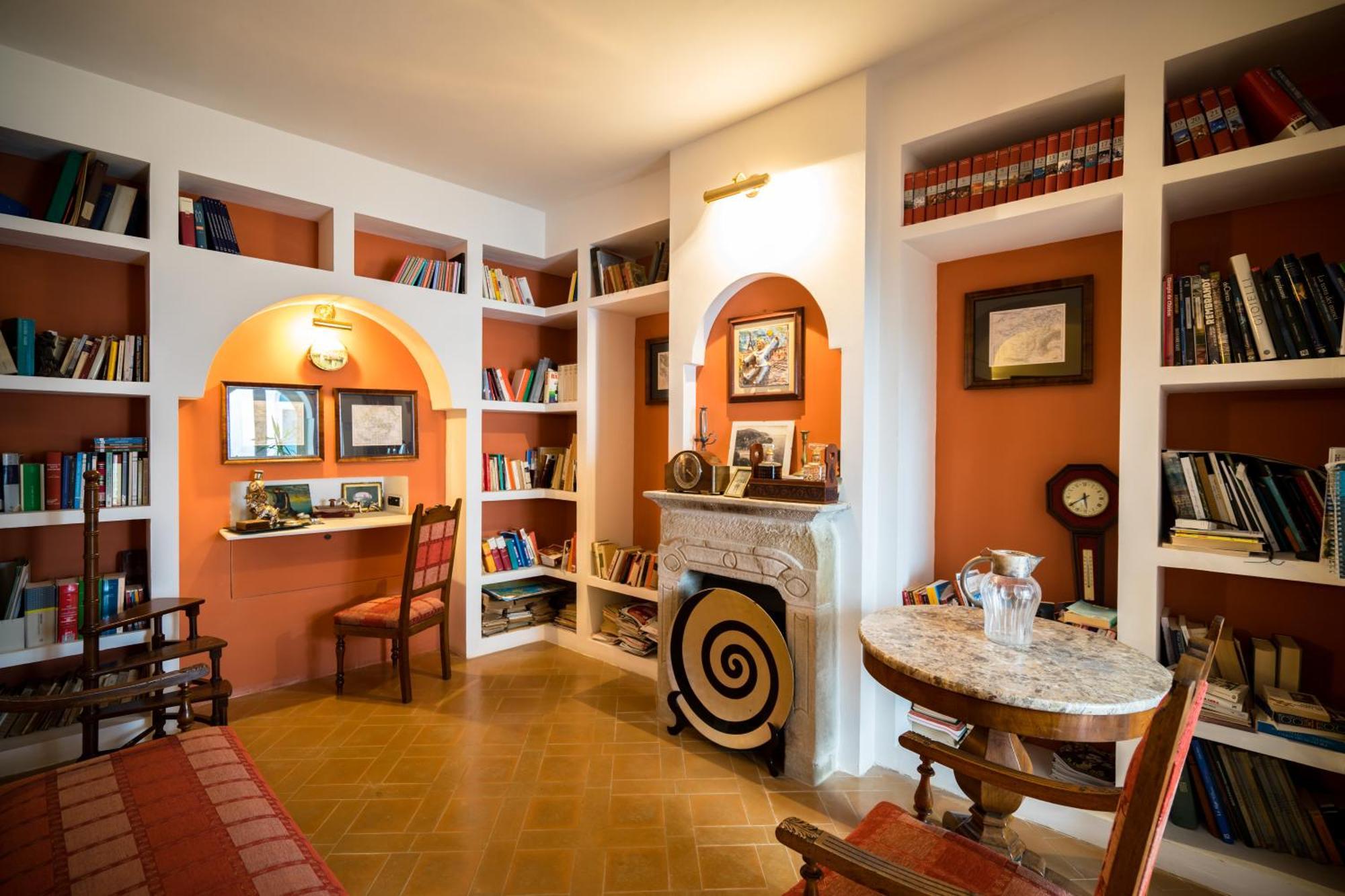 Bed and Breakfast Borgo Dei Saraceni - Domus Indomita Агрополи Экстерьер фото